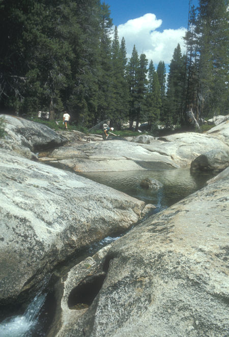 Lunch stop, South Fork Merced River - Yosemite National Park - Aug 1973
