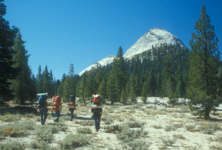 On the way guided by Mount Starr King - Yosemite National Park - Sep 1973