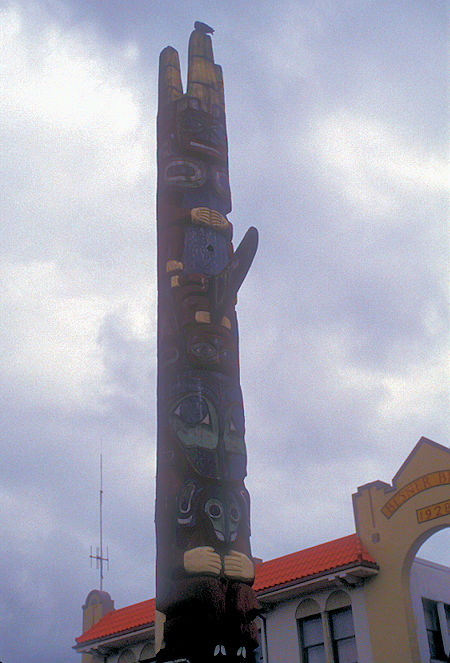 Grizzly Bear Totem Pole of Skedans (copy by William Jeffrey), at city hall in Prince Rupert, British Columbia