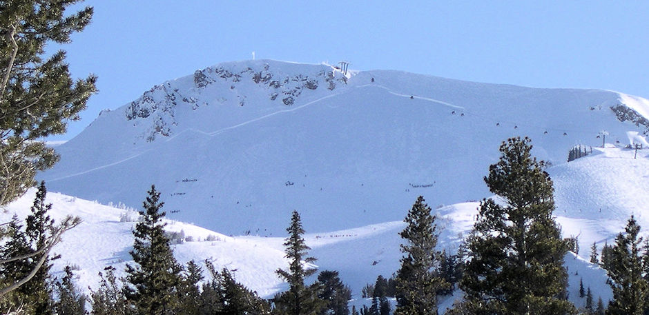 This picture shows the size of the avalanche